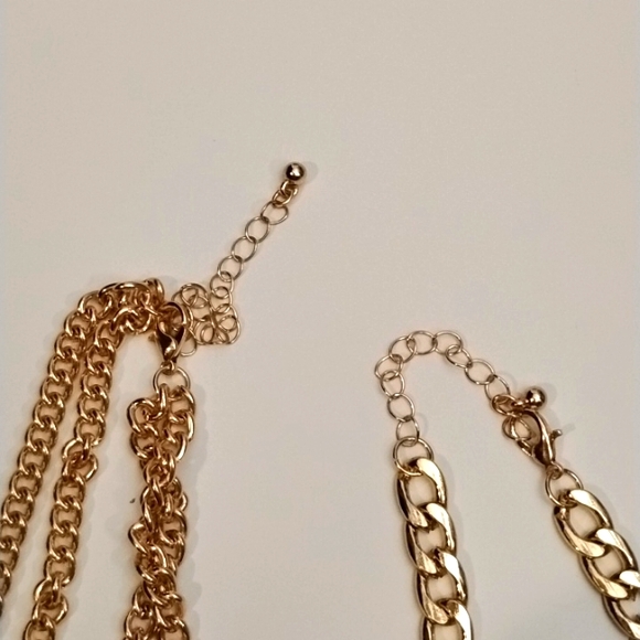 Jewelry - Picture 4 of 7